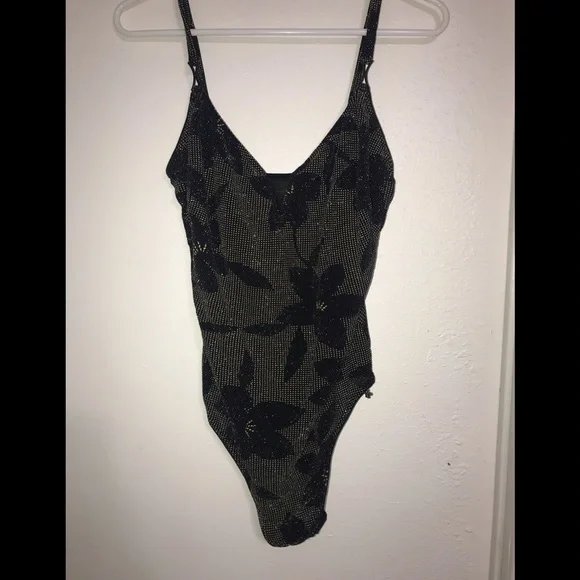 Sunflair by Jutta Friedman one piece suite. - Picture 8 of 9